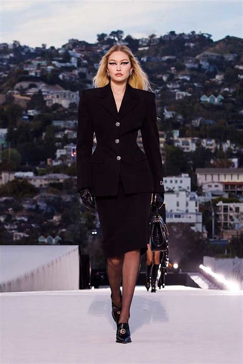 Vogue’s best looks from the Versace fall/winter 2023 